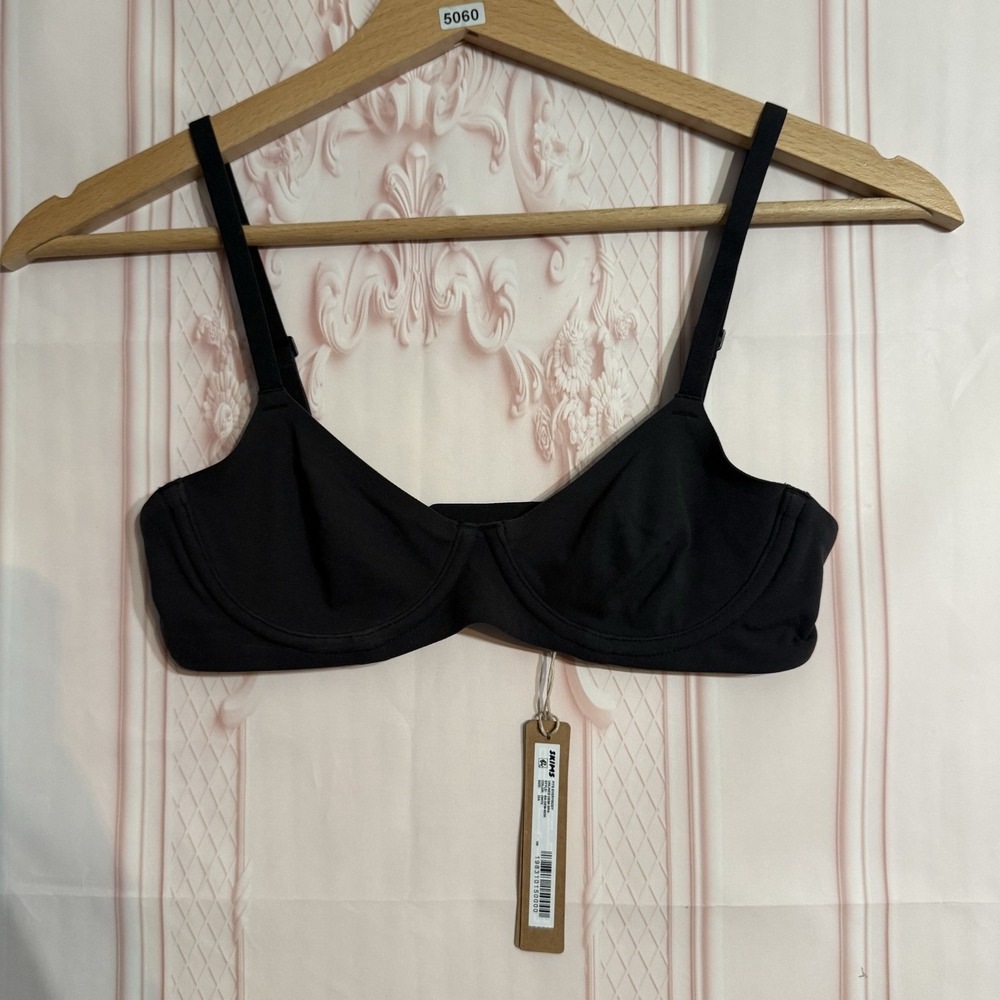 SKIMS Fits Everybody Unlined Wired Demi Bra Onyx Black Size 32A NWT